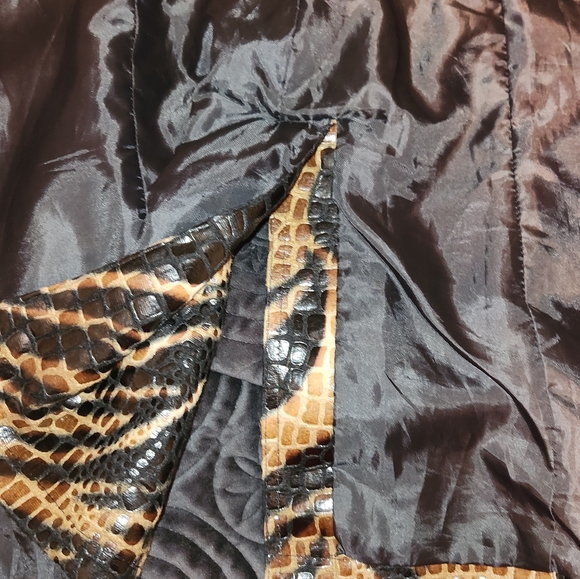 Patterned Jacket - Picture 6 of 7